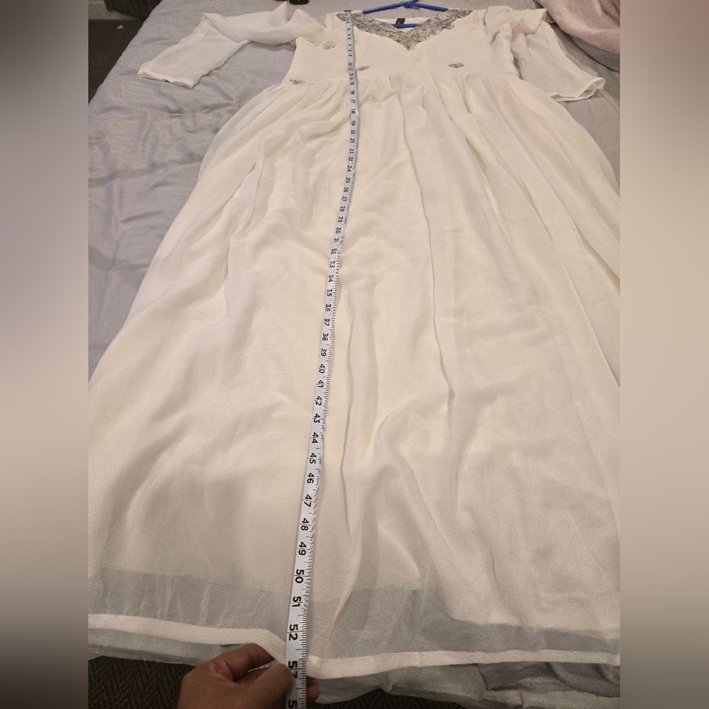 Dress Made In India - Picture 4 of 9